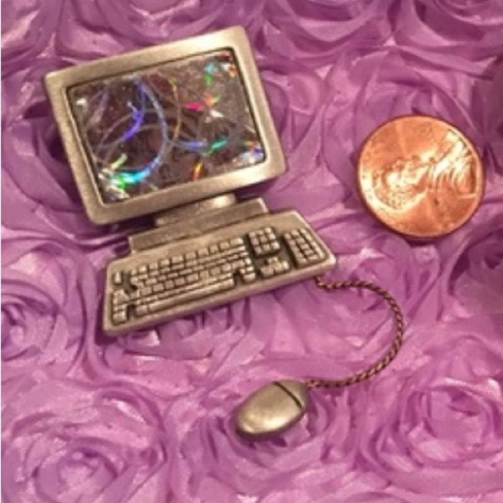 Computer & Mouse Pinback - image 1